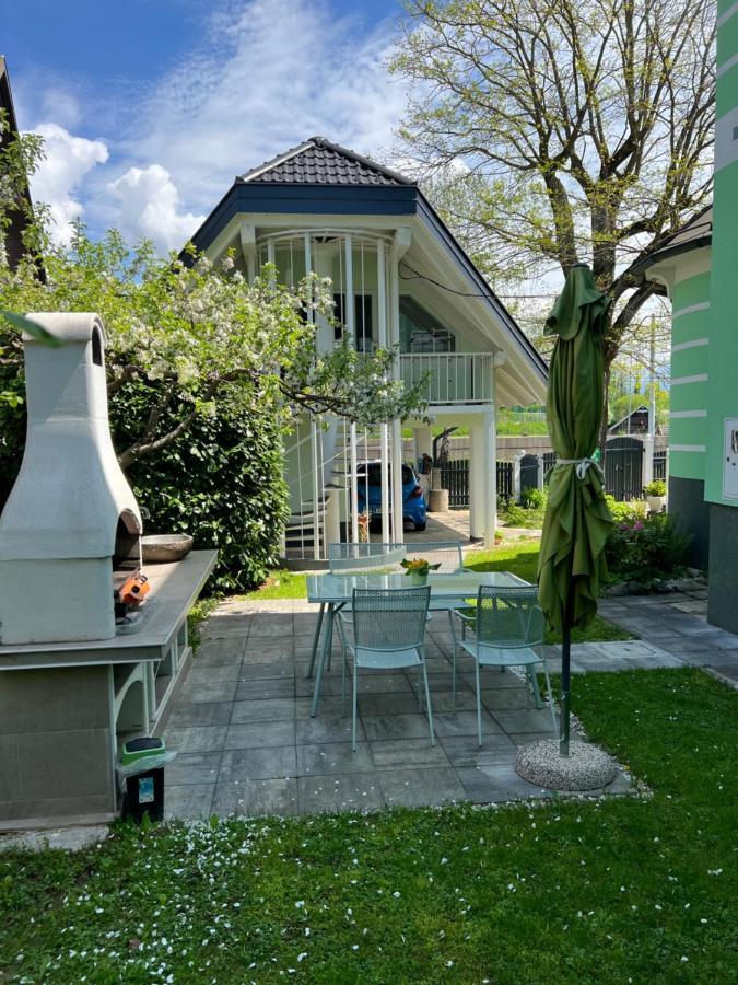 Vila Lesce With Heated Outdoor Pool Экстерьер фото